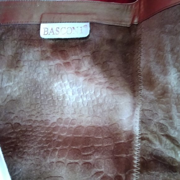 Basconi Cream Leather Stiletto Boots, SZ. 37 (6.5) - Picture 6 of 13